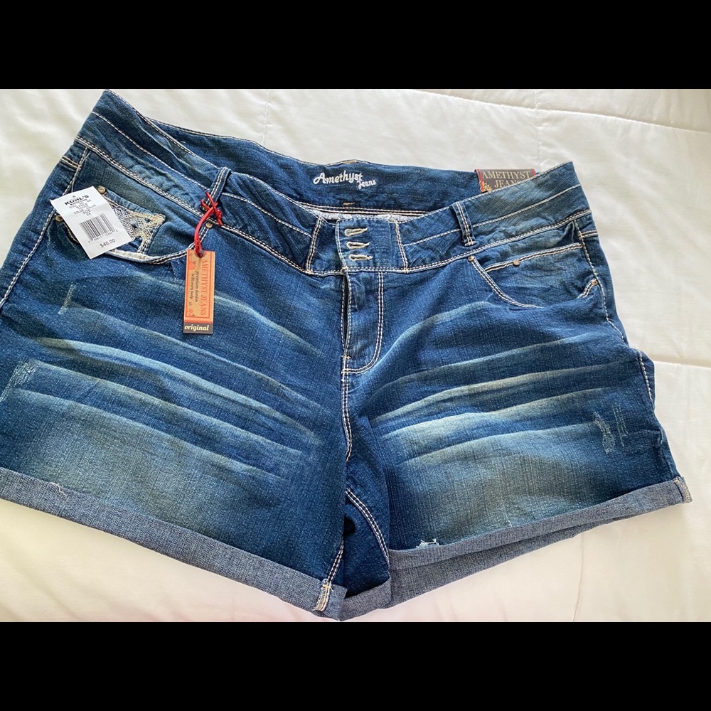 Amethyst plus size shorts